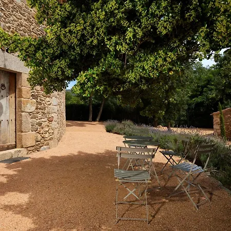 Casa rural Masia Torre Lloreta S.xiii *